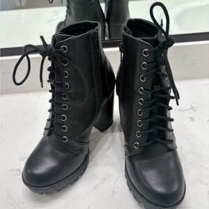 Size 7 Black Lace-Up Ankle Boots w/ 4 in heel